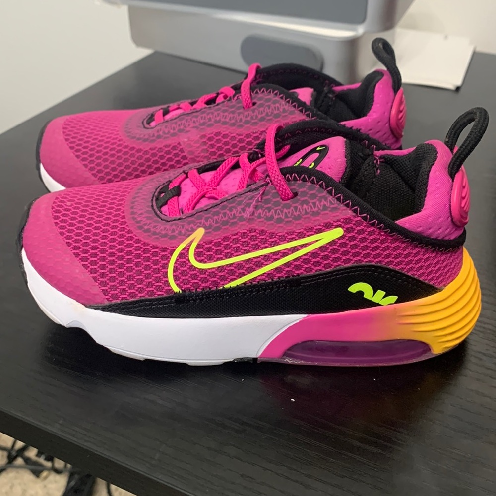 Toddler Girls Nike Air Max Size 10